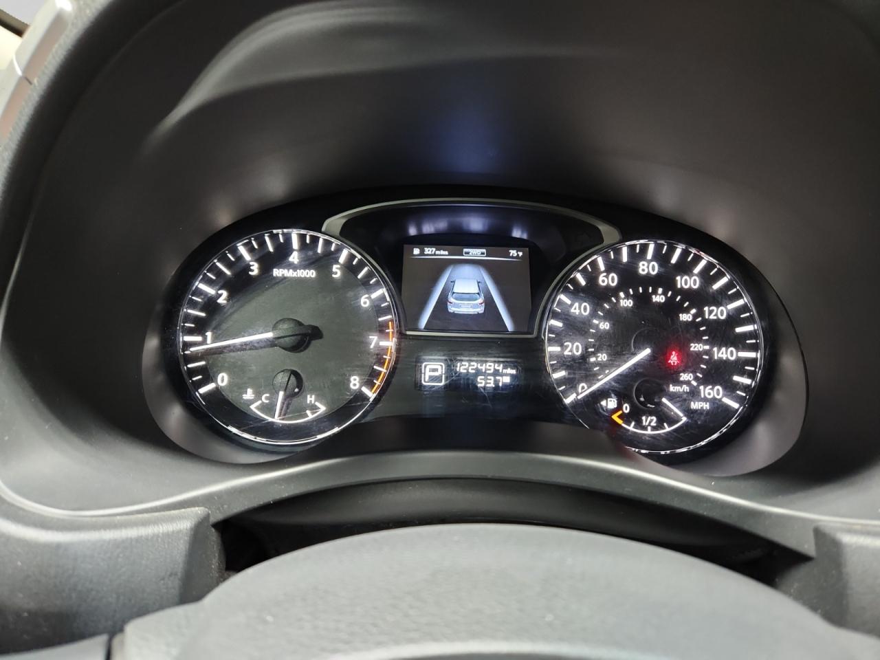 Nissan Pathfinder SL 4WD 2014