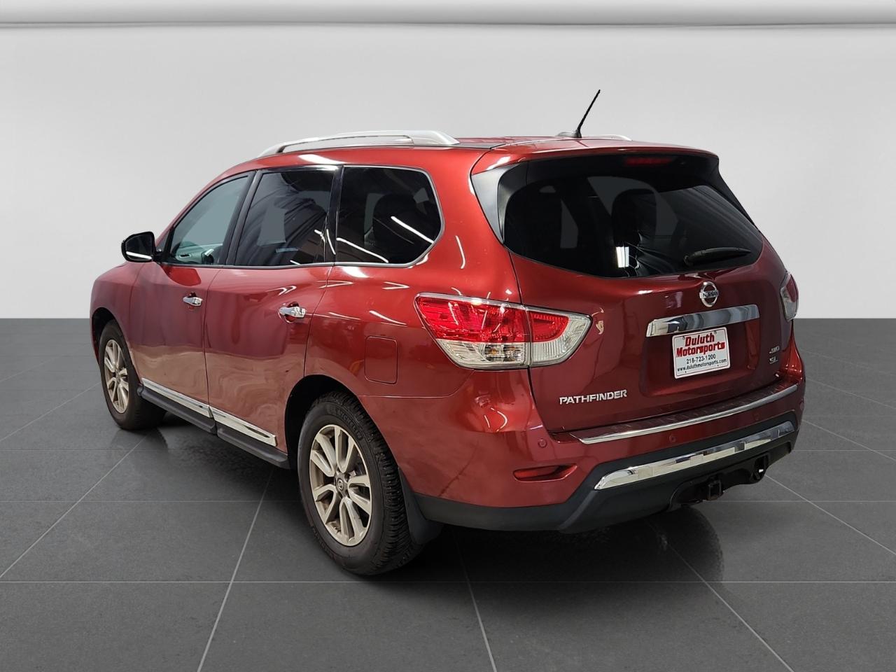 Nissan Pathfinder SL 4WD 2014