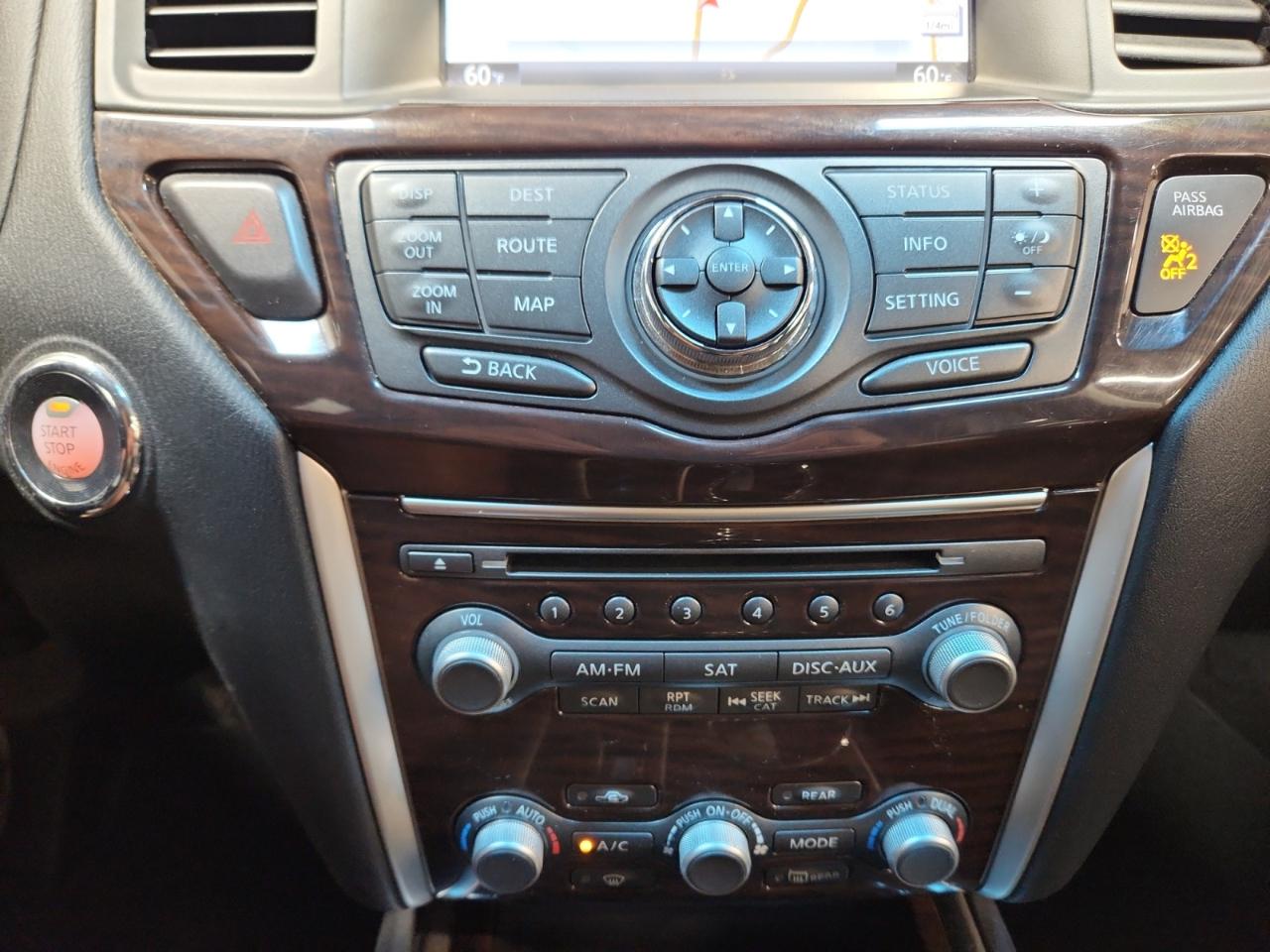 Nissan Pathfinder SL 4WD 2014
