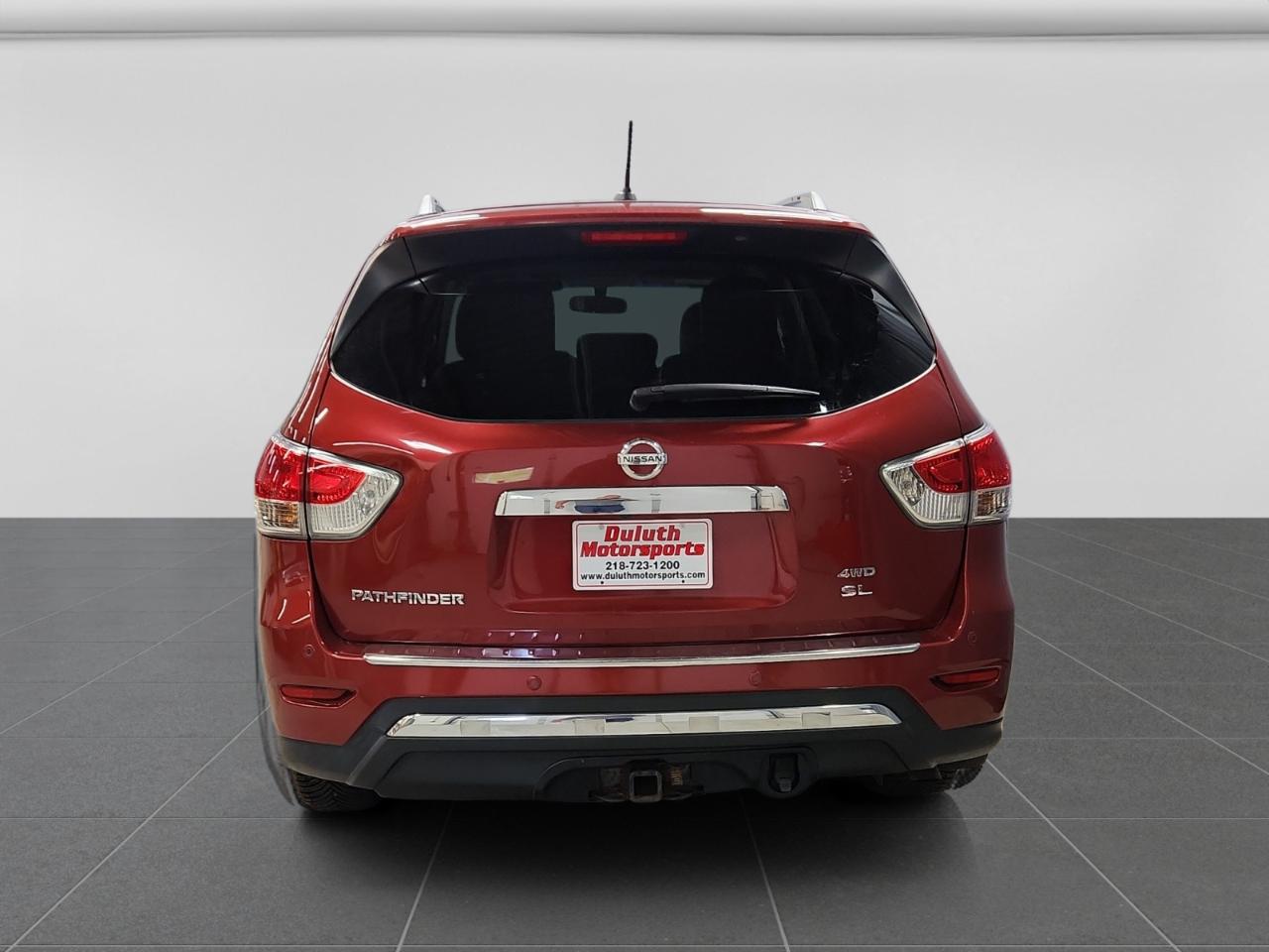 Nissan Pathfinder SL 4WD 2014