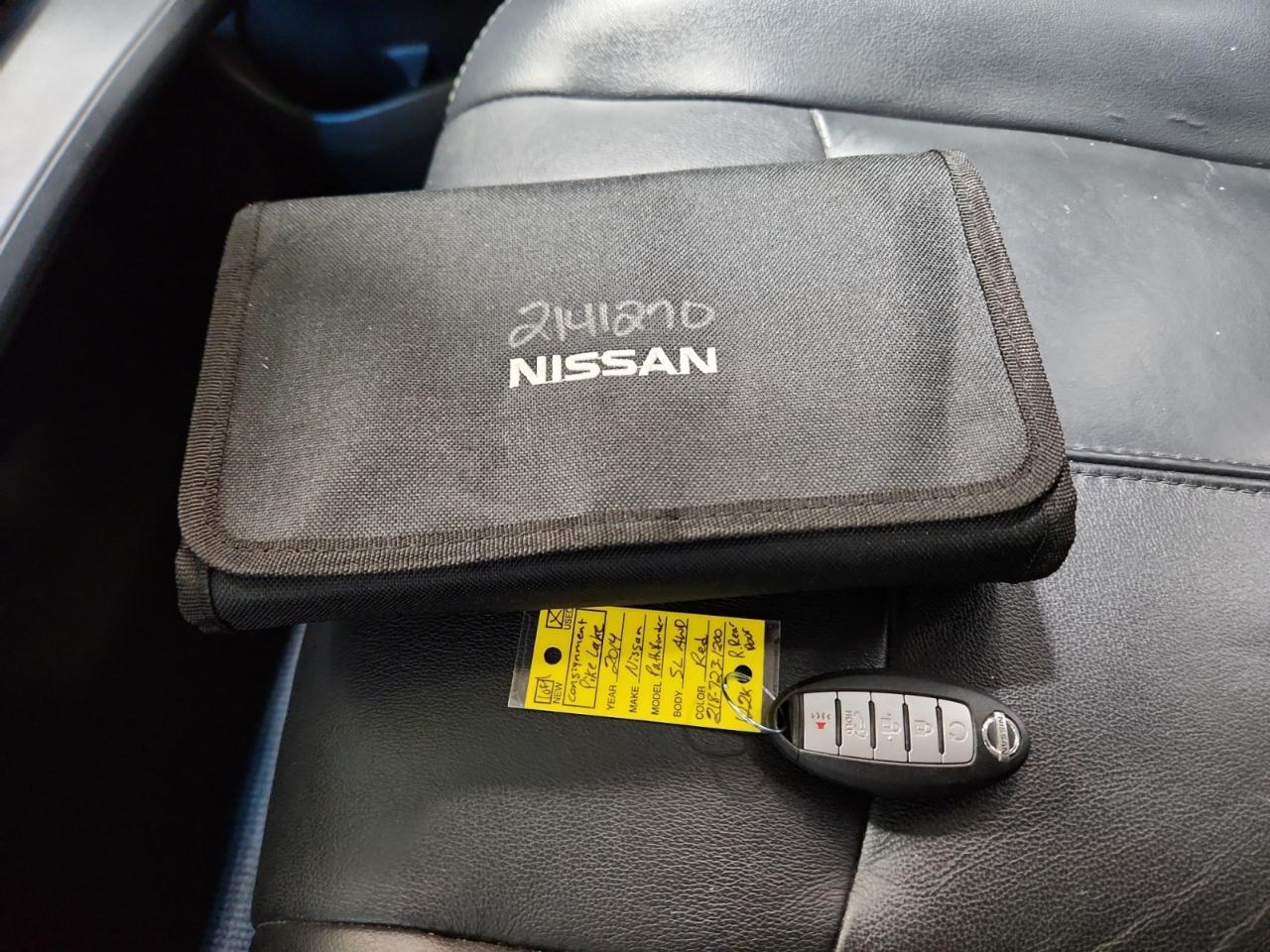 Nissan Pathfinder SL 4WD 2014
