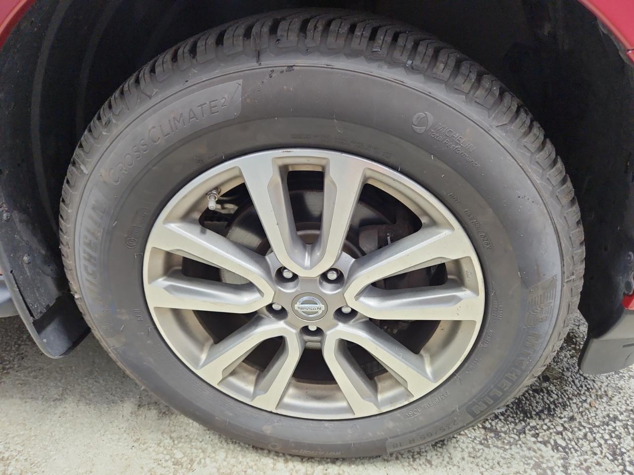 Nissan Pathfinder SL 4WD 2014