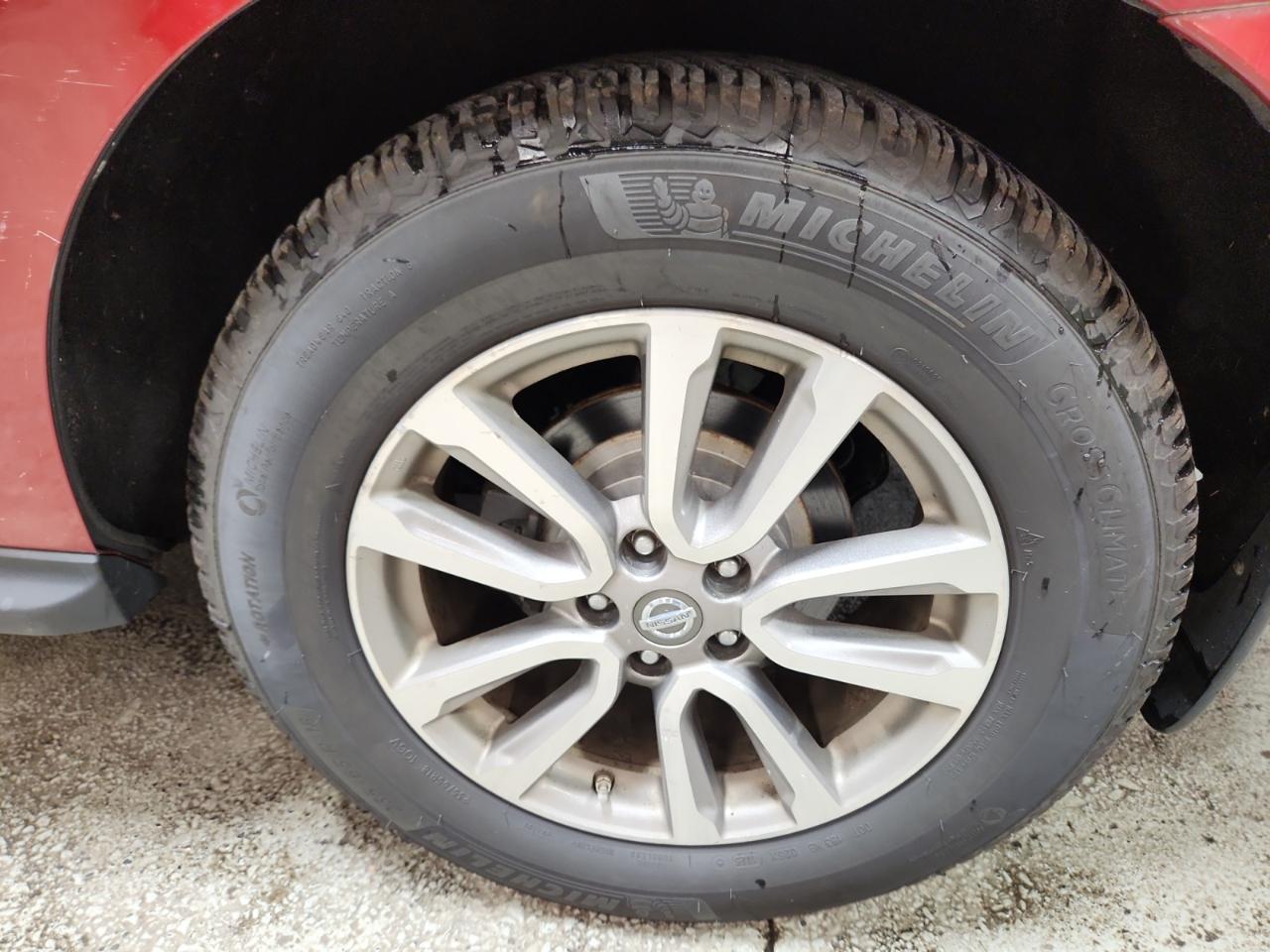 Nissan Pathfinder SL 4WD 2014