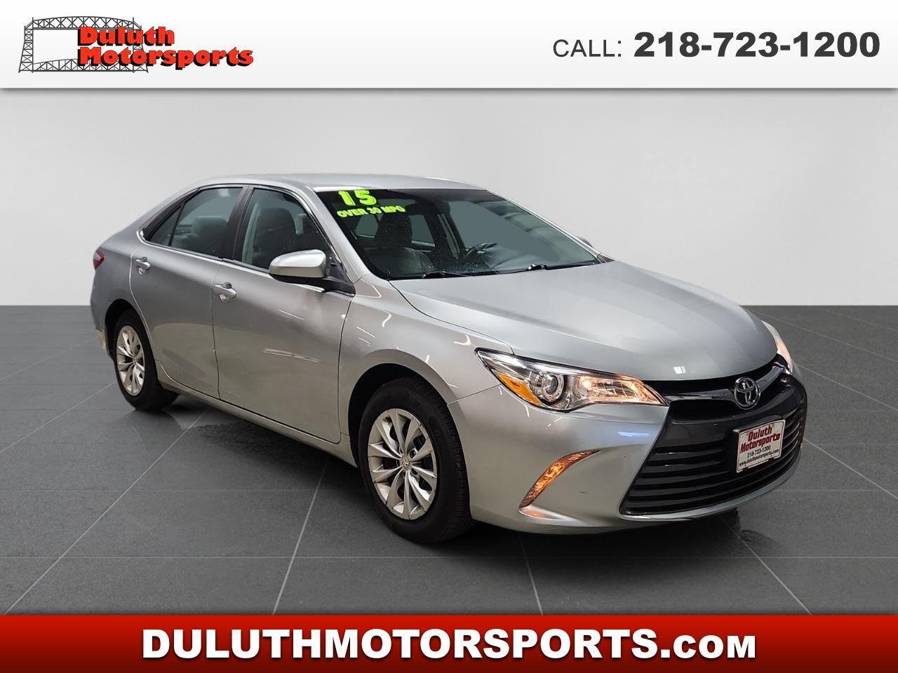 2015 Toyota Camry LE 6-Spd AT