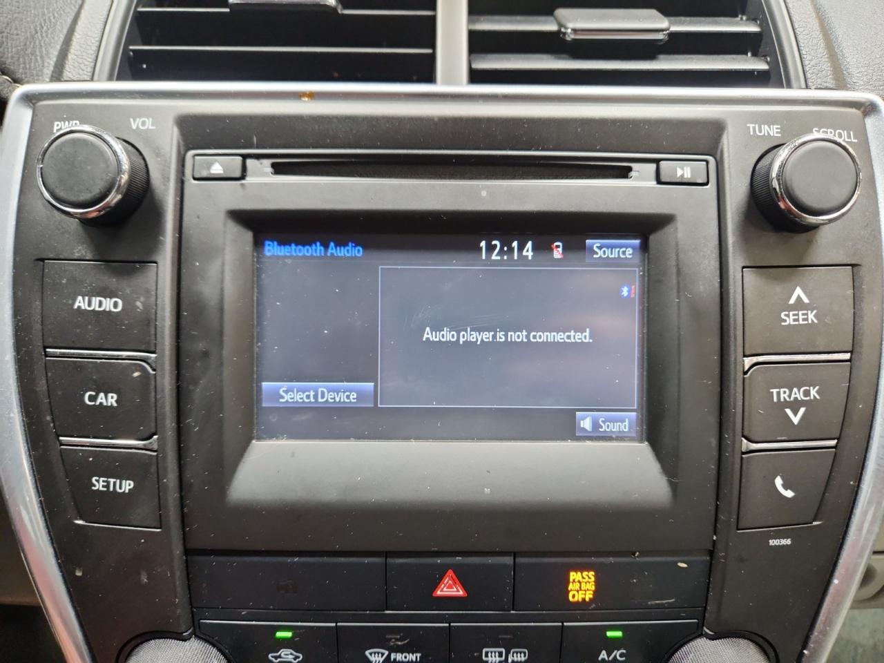 Toyota Camry LE 6-Spd AT 2015