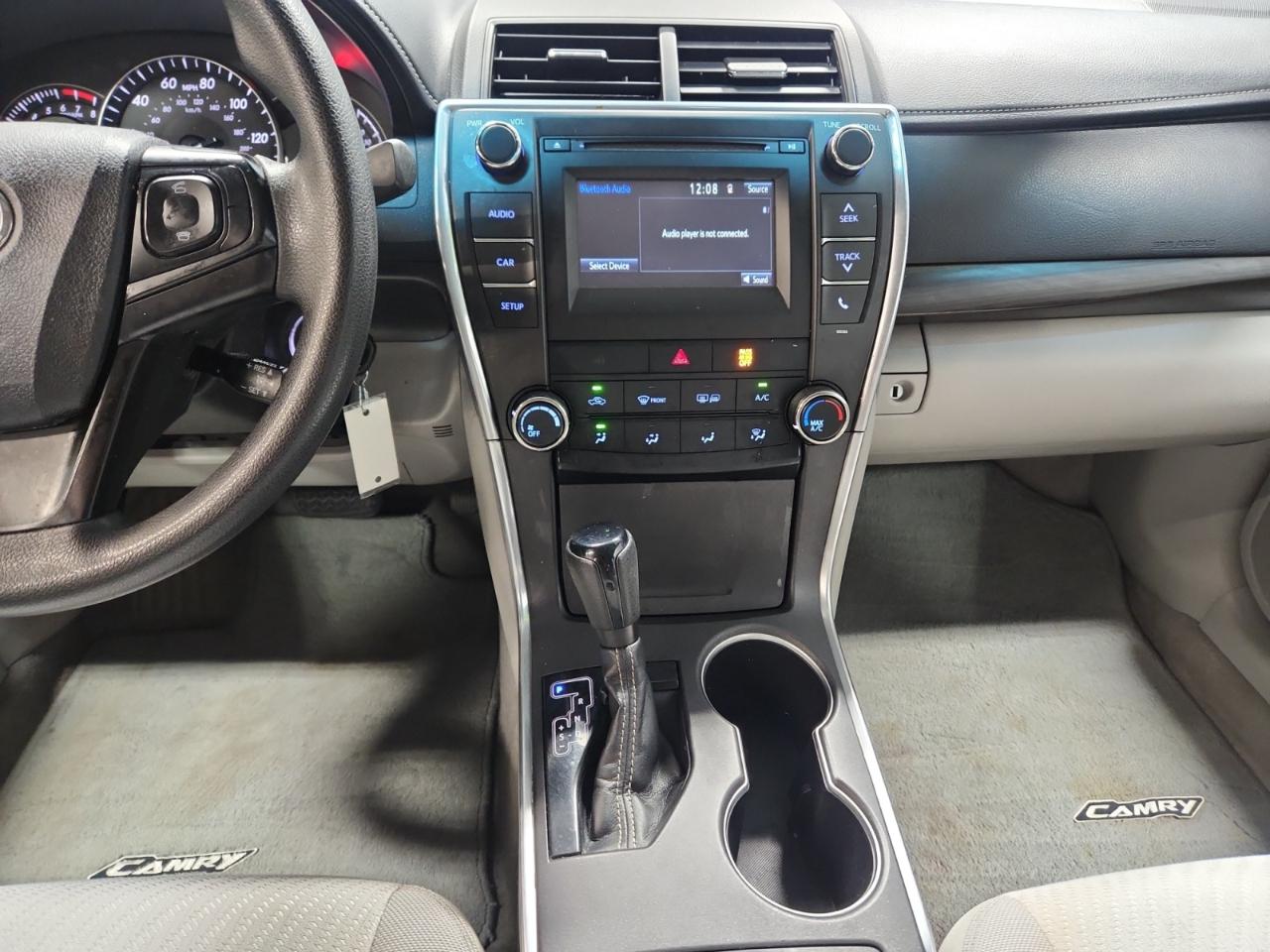 Toyota Camry LE 6-Spd AT 2015