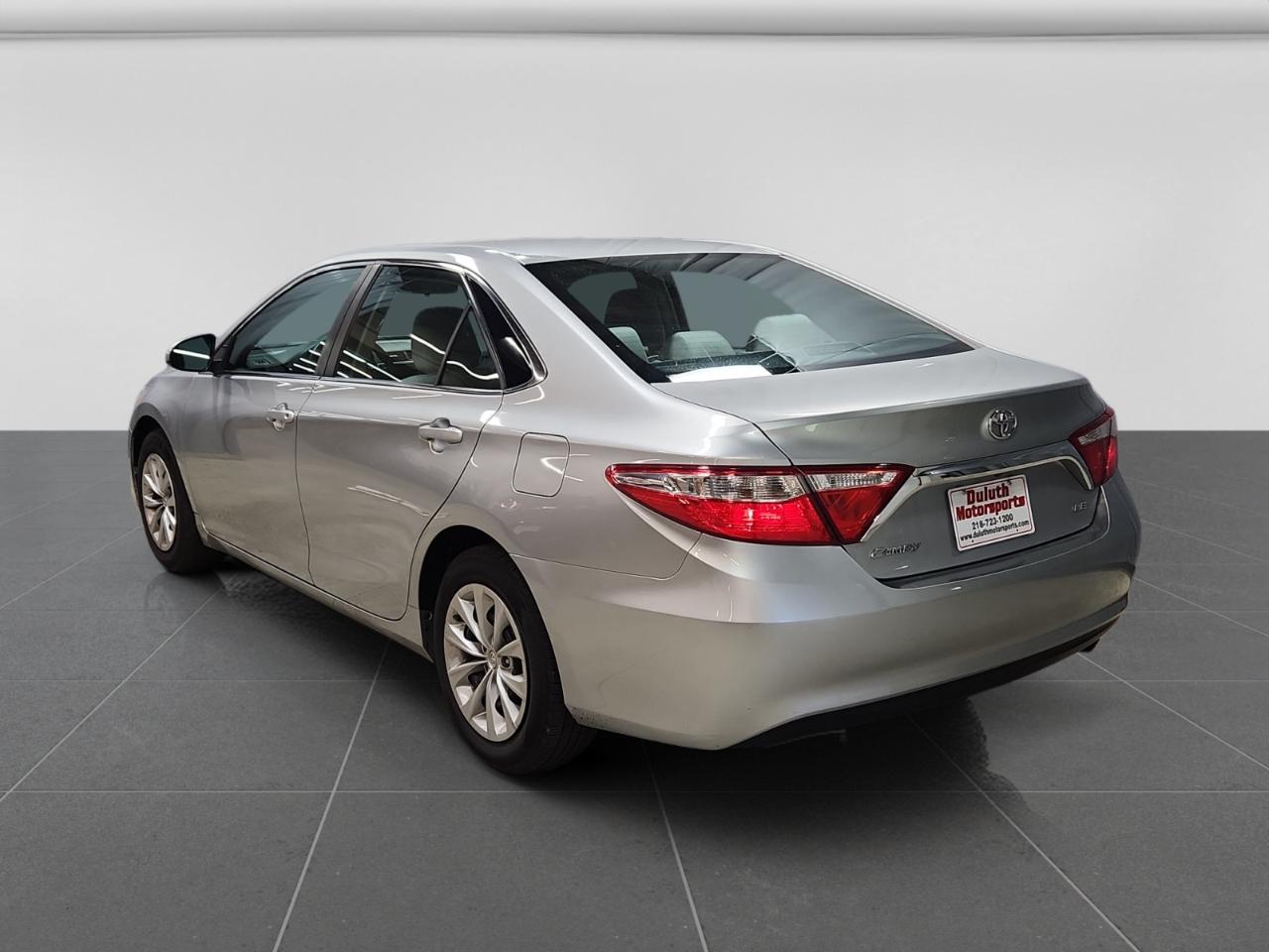 Toyota Camry LE 6-Spd AT 2015
