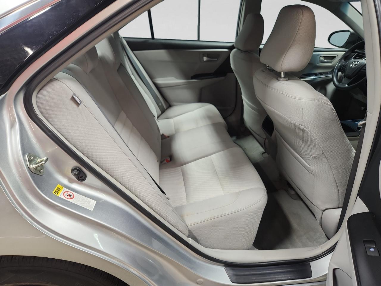 Toyota Camry LE 6-Spd AT 2015