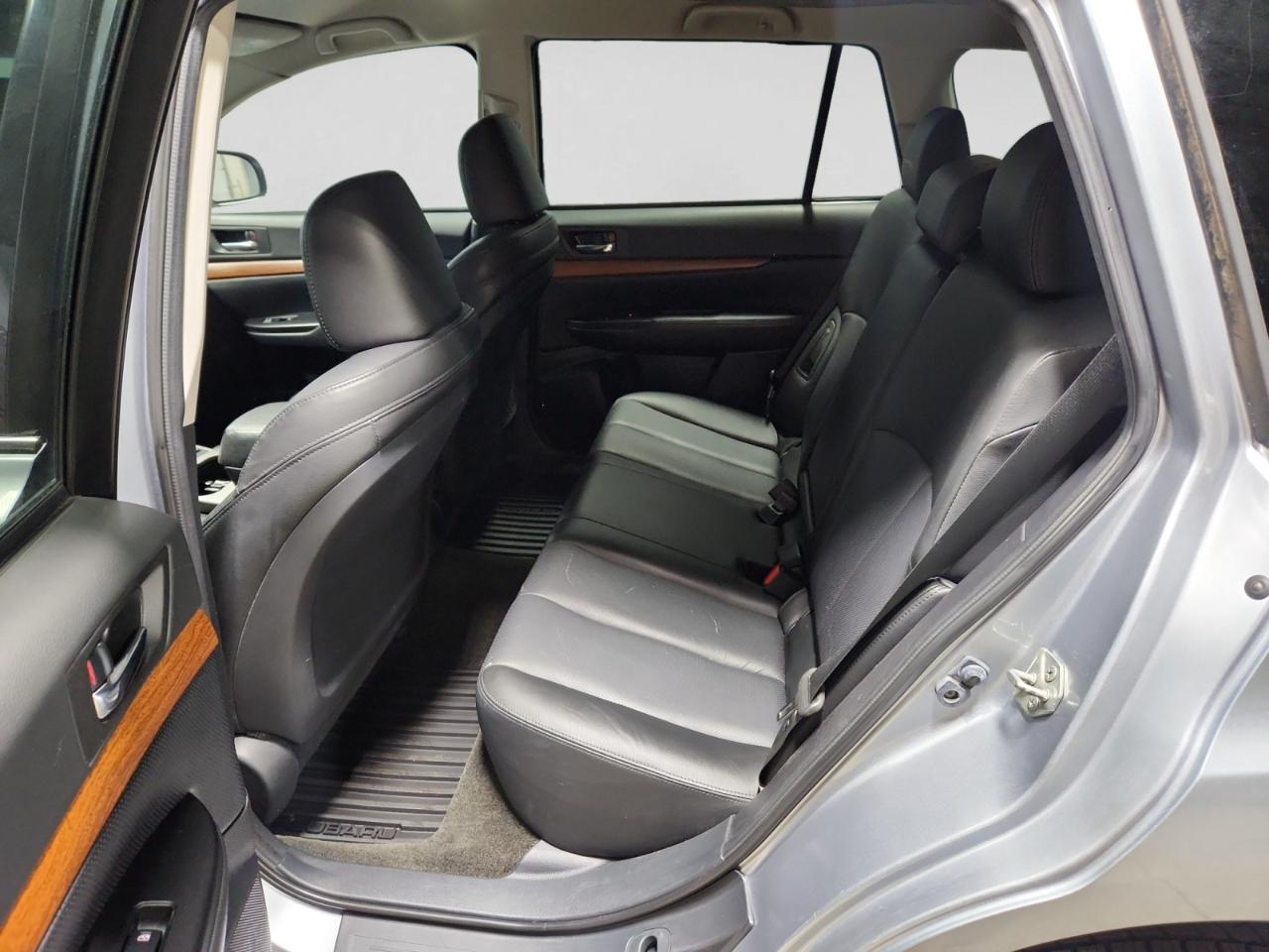 Subaru Outback 2.5i Limited 2013