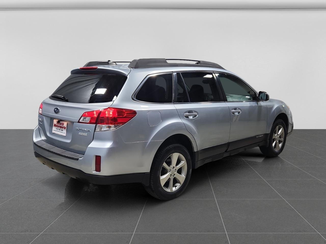 Subaru Outback 2.5i Limited 2013