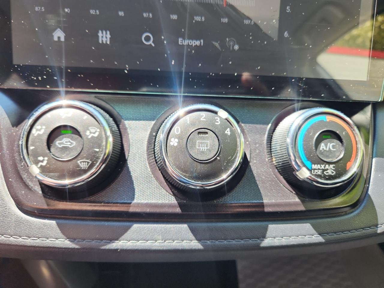 Toyota RAV4 LE AWD 2016