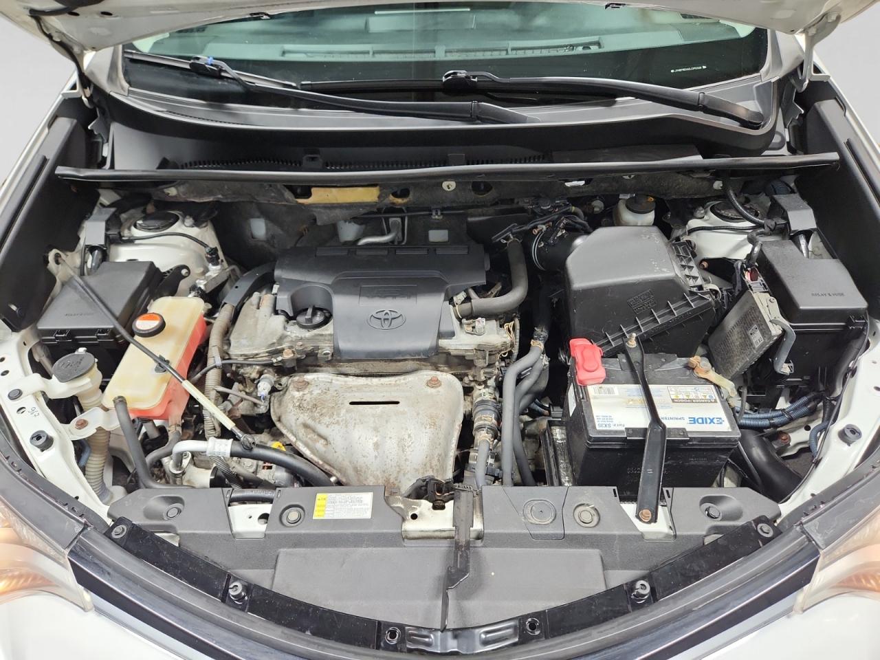 Toyota RAV4 LE AWD 2016