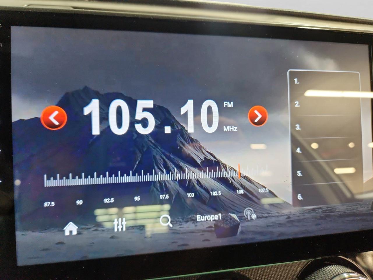 Toyota RAV4 LE AWD 2016