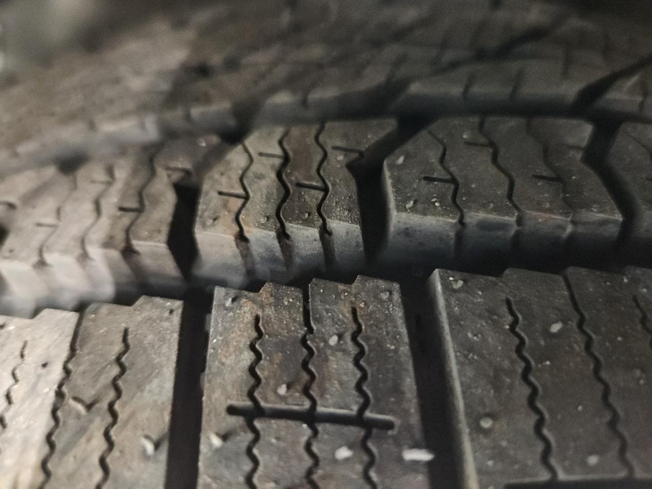 Toyota RAV4 LE AWD 2016