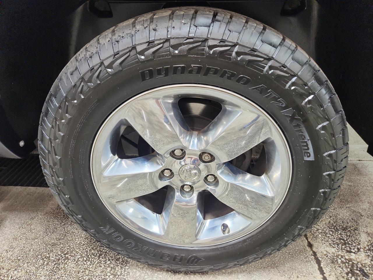 RAM 1500 SLT Crew Cab SWB 4WD 2016