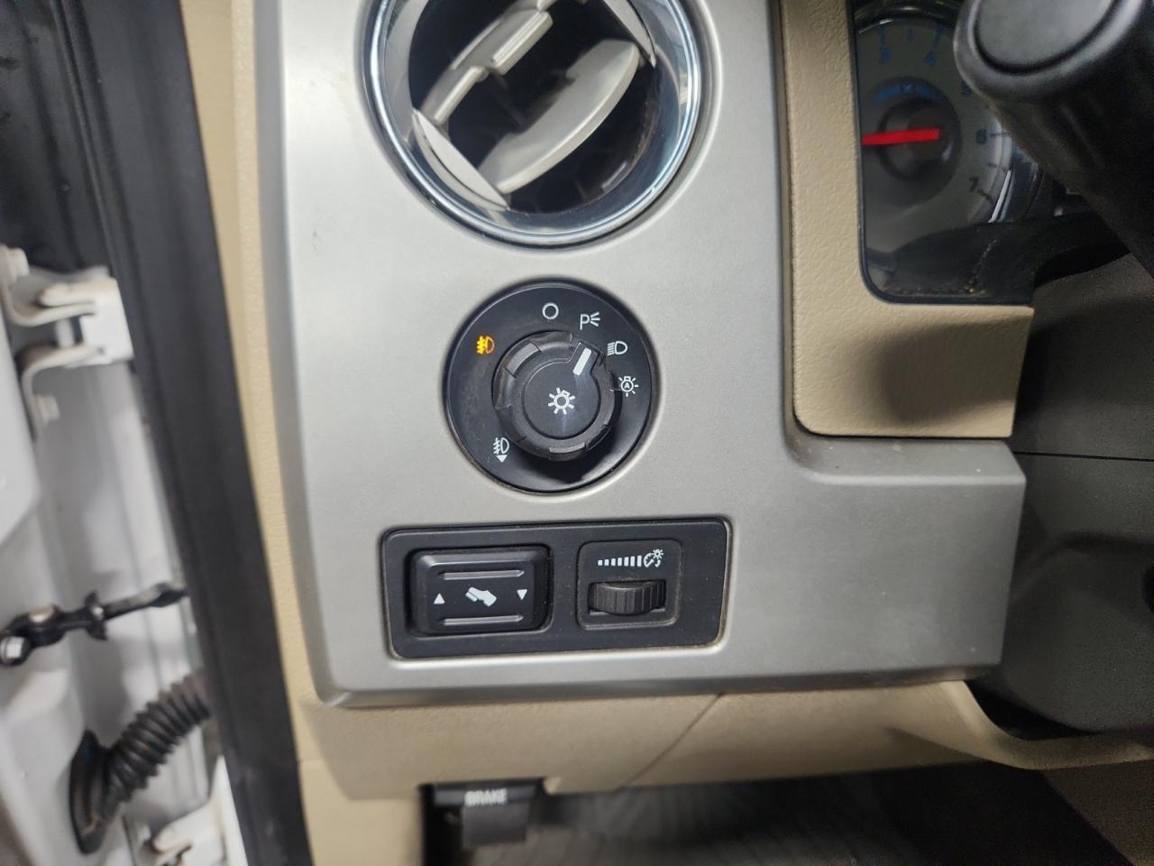 Ford F-150 Lariat SuperCrew 5.5-ft. Bed 4WD 2009