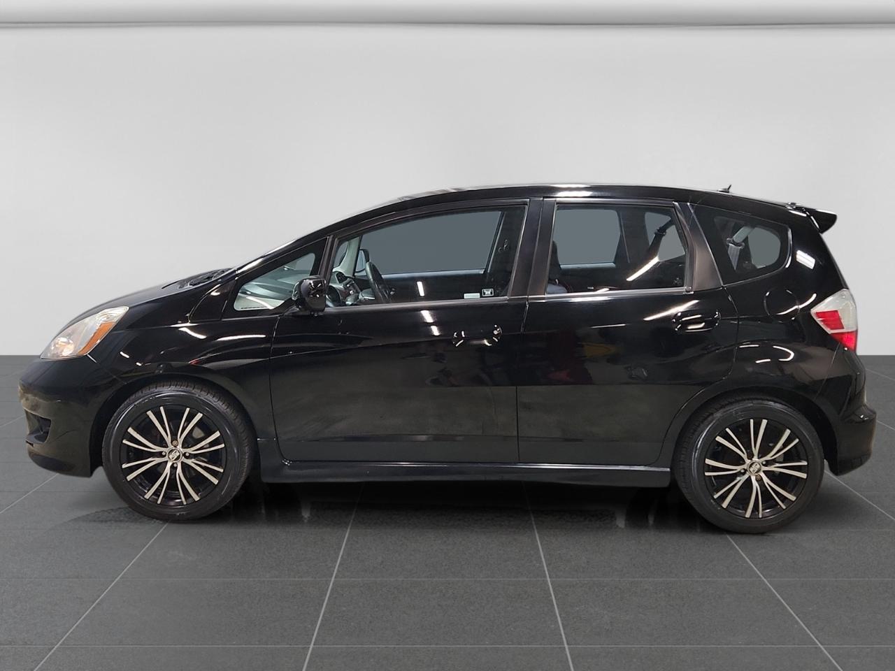Honda Fit Sport 5-Speed MT with Navigation 2009