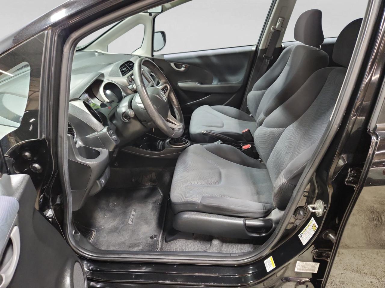 Honda Fit Sport 5-Speed MT with Navigation 2009