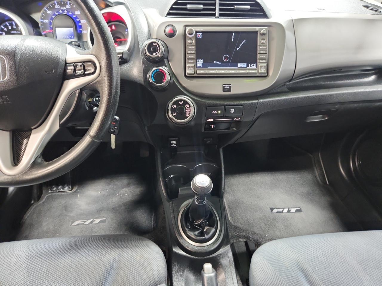 Honda Fit Sport 5-Speed MT with Navigation 2009