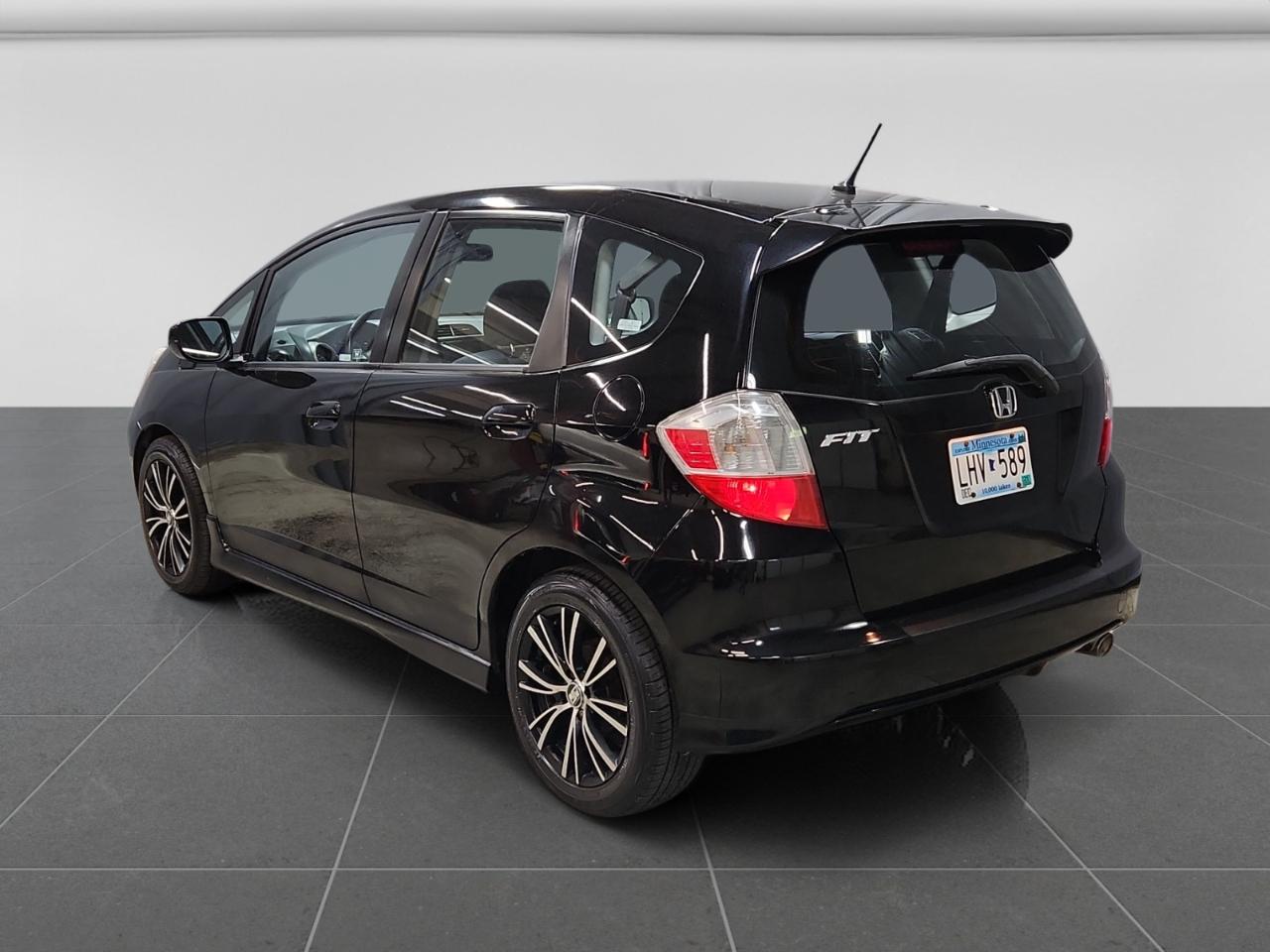 Honda Fit Sport 5-Speed MT with Navigation 2009