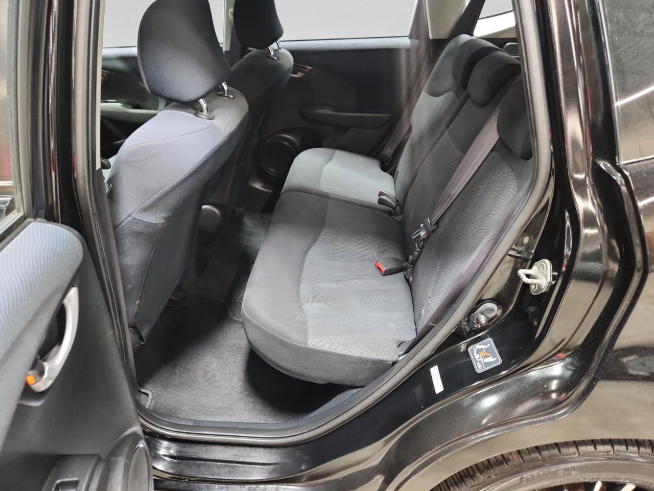 Honda Fit Sport 5-Speed MT with Navigation 2009