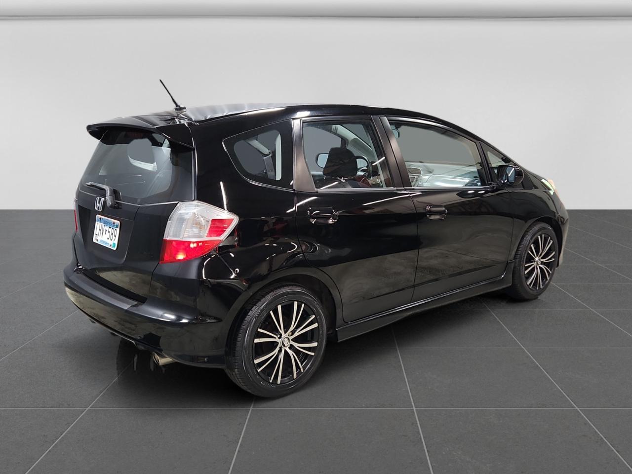 Honda Fit Sport 5-Speed MT with Navigation 2009
