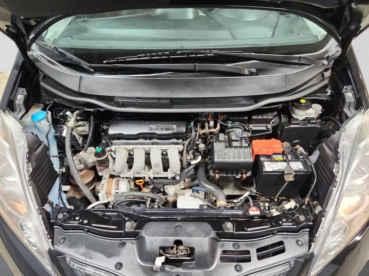 Honda Fit Sport 5-Speed MT with Navigation 2009