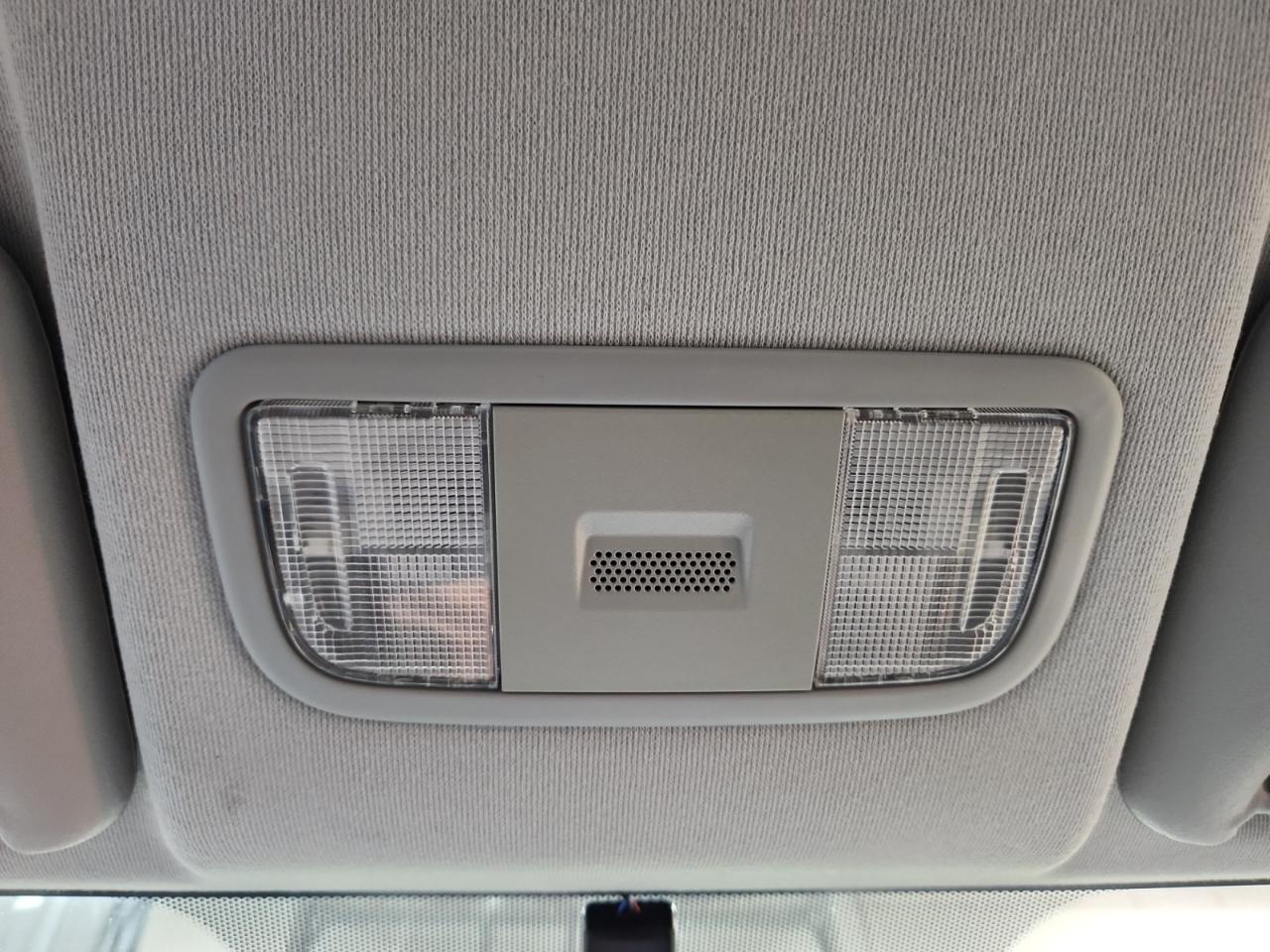 Honda Fit Sport 5-Speed MT with Navigation 2009