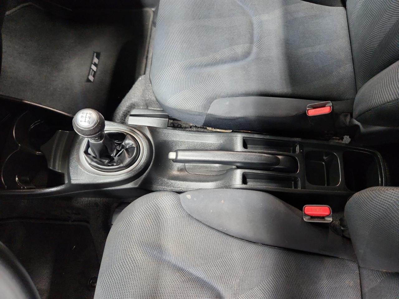 Honda Fit Sport 5-Speed MT with Navigation 2009