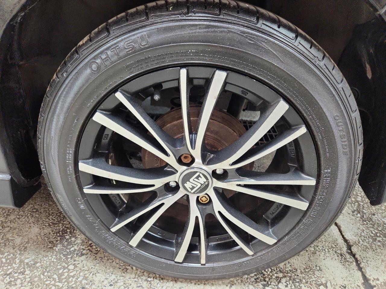Honda Fit Sport 5-Speed MT with Navigation 2009