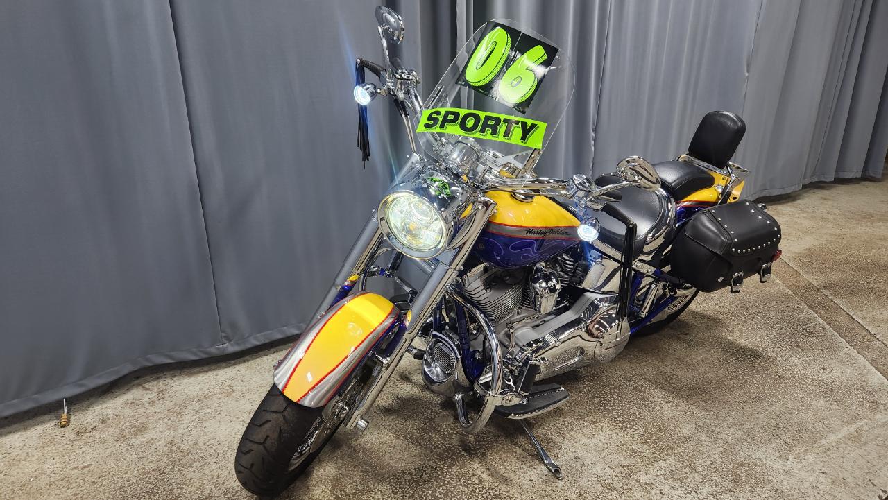 Harley-Davidson FLSTFSE2  2006