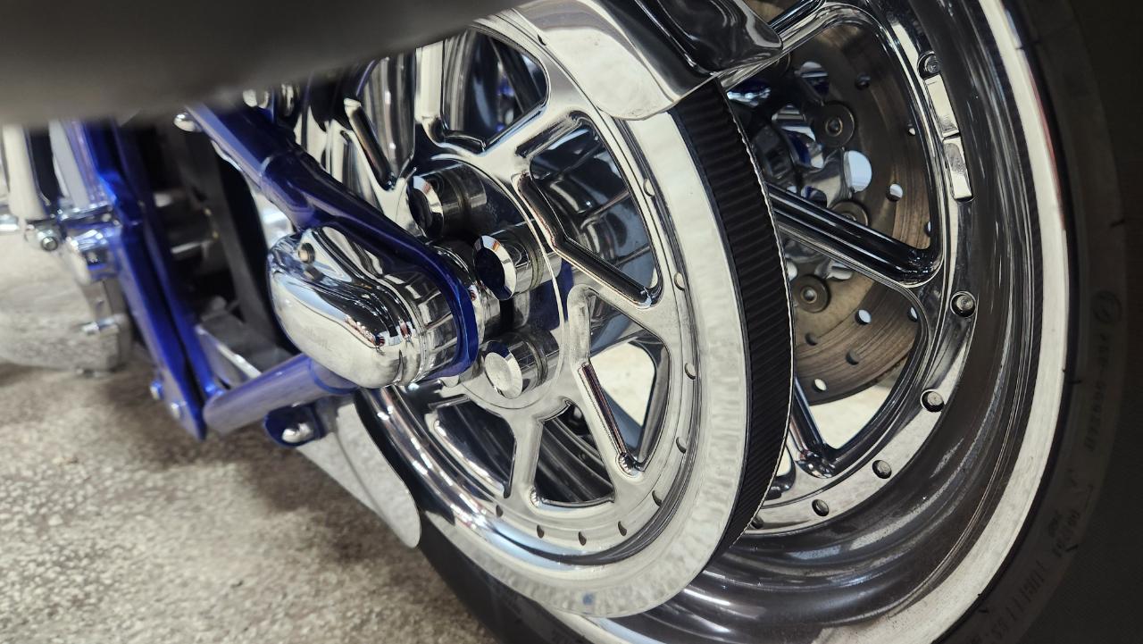 Harley-Davidson FLSTFSE2  2006