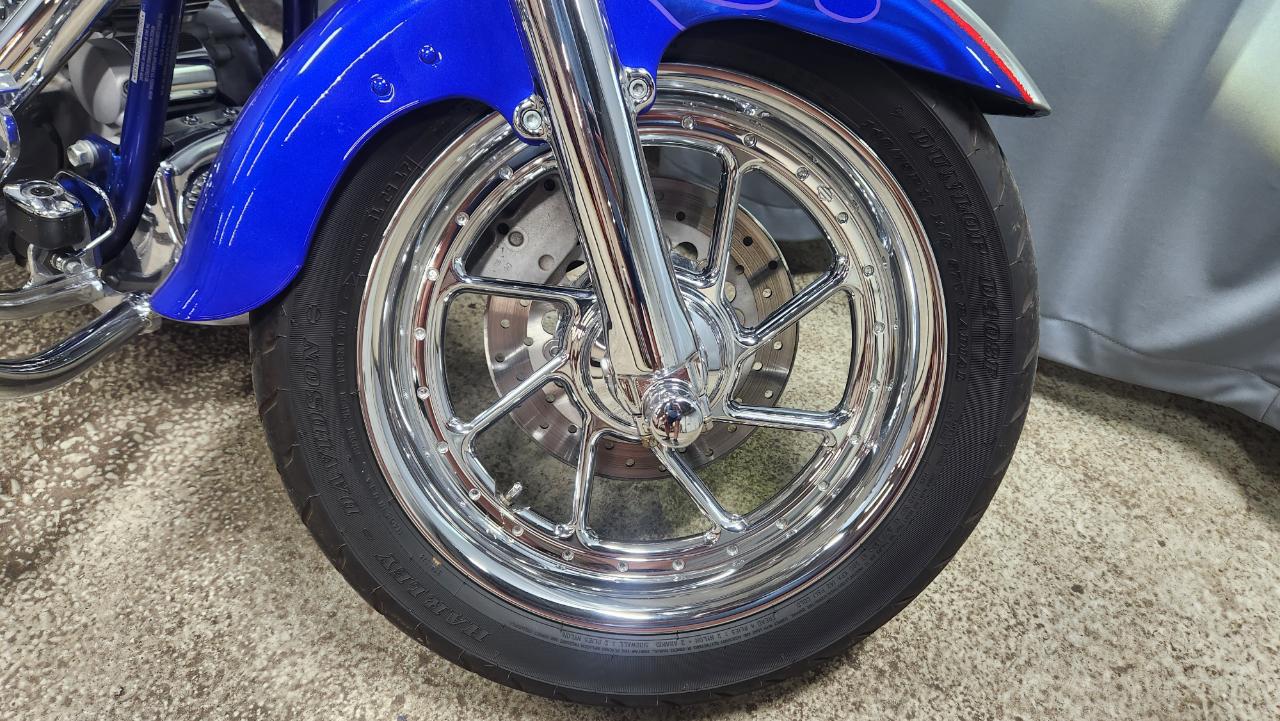 Harley-Davidson FLSTFSE2  2006