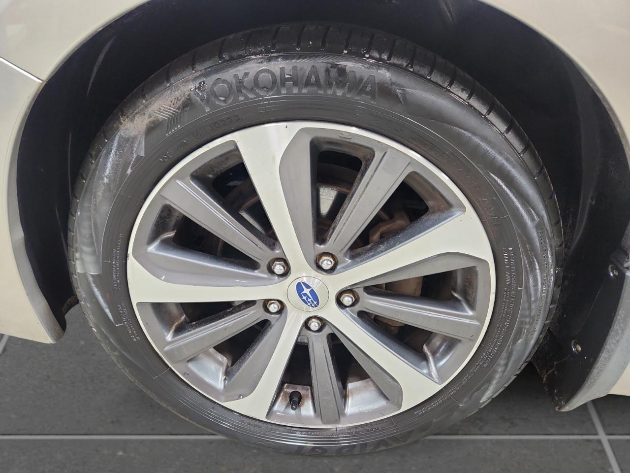 Subaru Legacy 2.5i Limited 2017