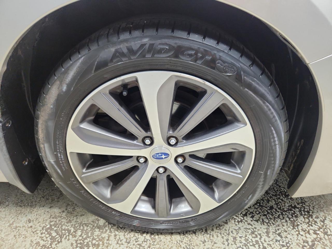 Subaru Legacy 2.5i Limited 2017