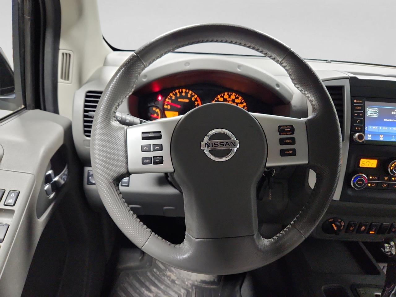 Nissan Frontier SV Crew Cab 5AT 4WD 2019