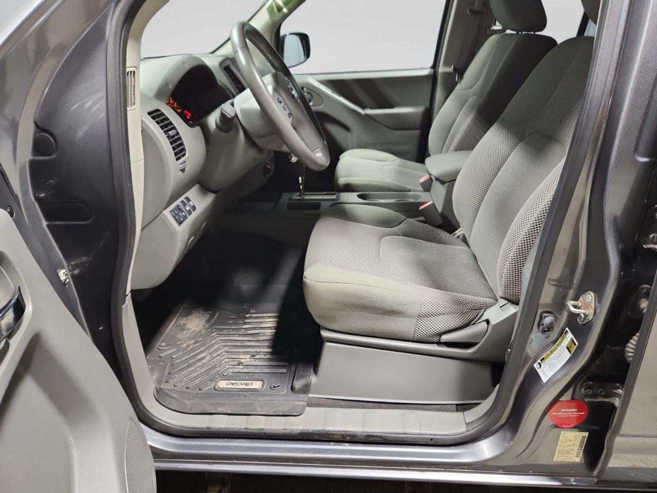 Nissan Frontier SV Crew Cab 5AT 4WD 2019