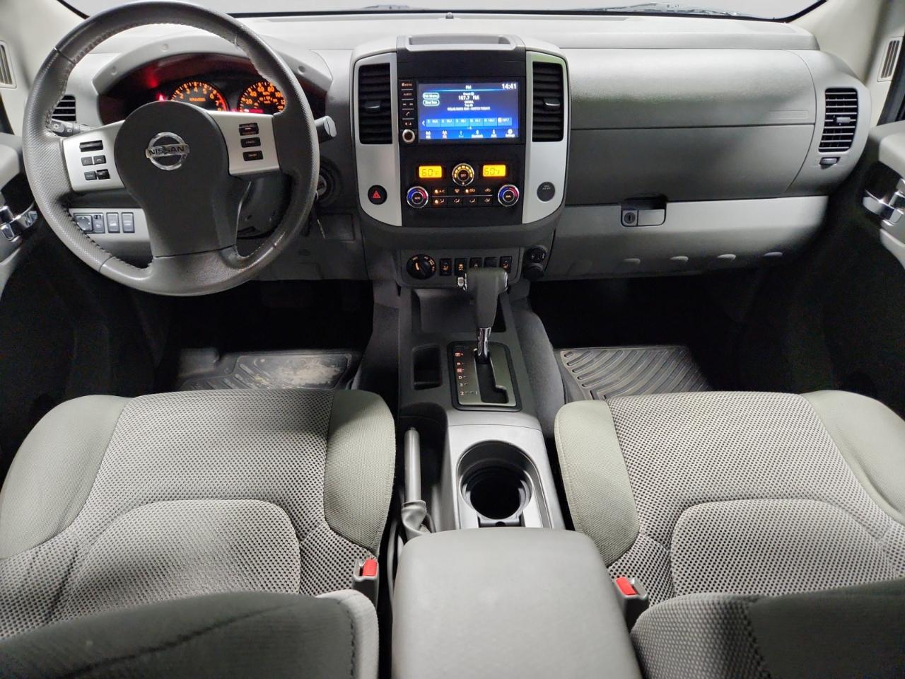 Nissan Frontier SV Crew Cab 5AT 4WD 2019