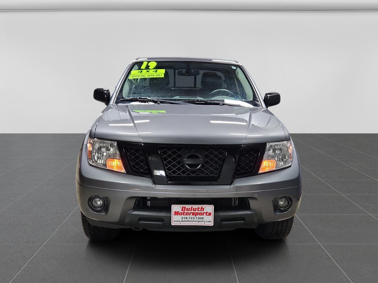 Nissan Frontier SV Crew Cab 5AT 4WD 2019