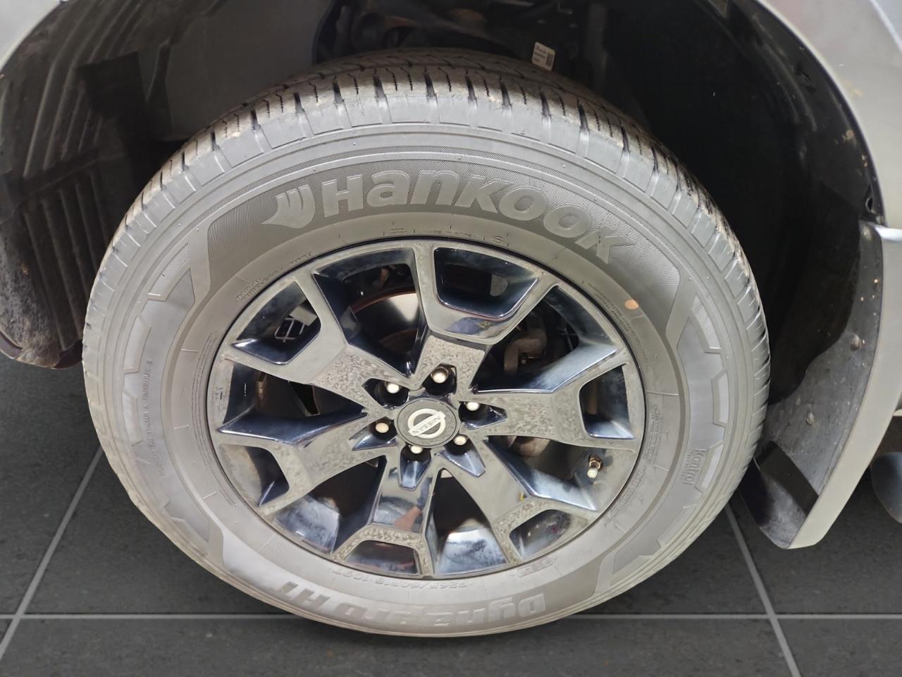 Nissan Frontier SV Crew Cab 5AT 4WD 2019
