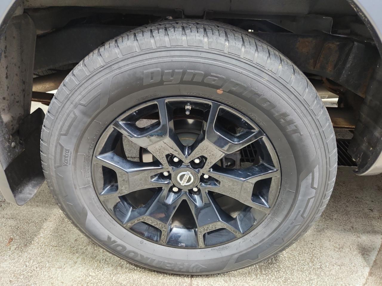 Nissan Frontier SV Crew Cab 5AT 4WD 2019