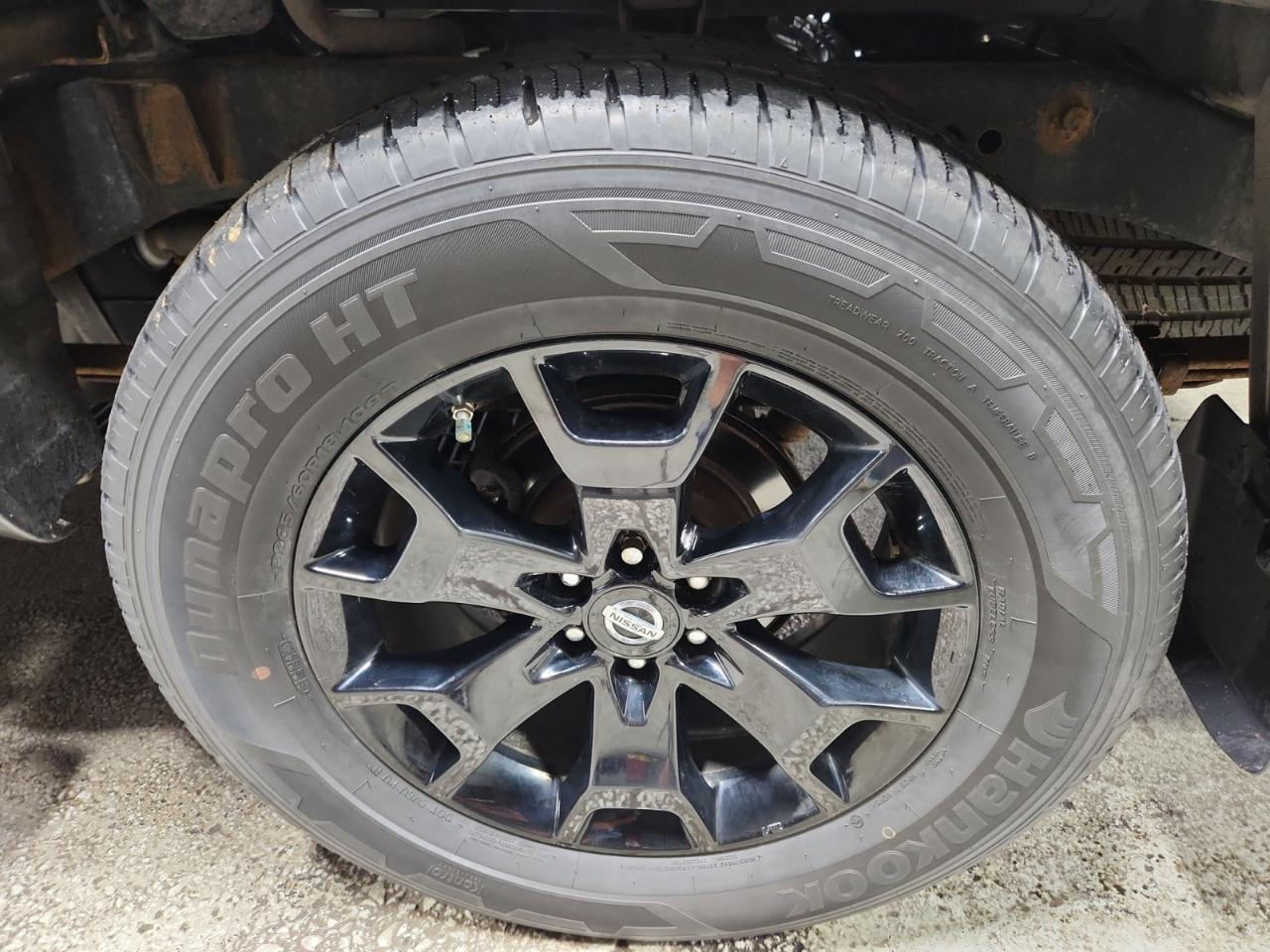 Nissan Frontier SV Crew Cab 5AT 4WD 2019
