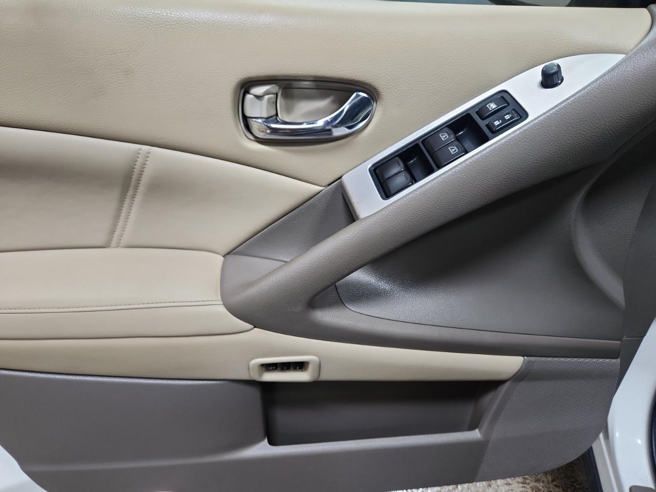 Nissan Murano SL AWD 2011
