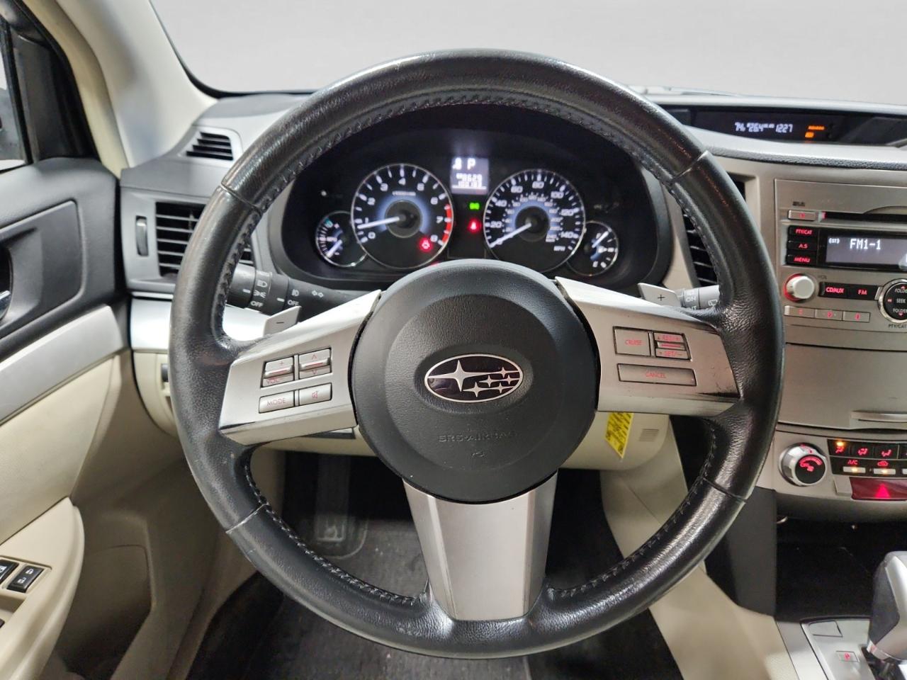 Subaru Outback 2.5i Premium 2011