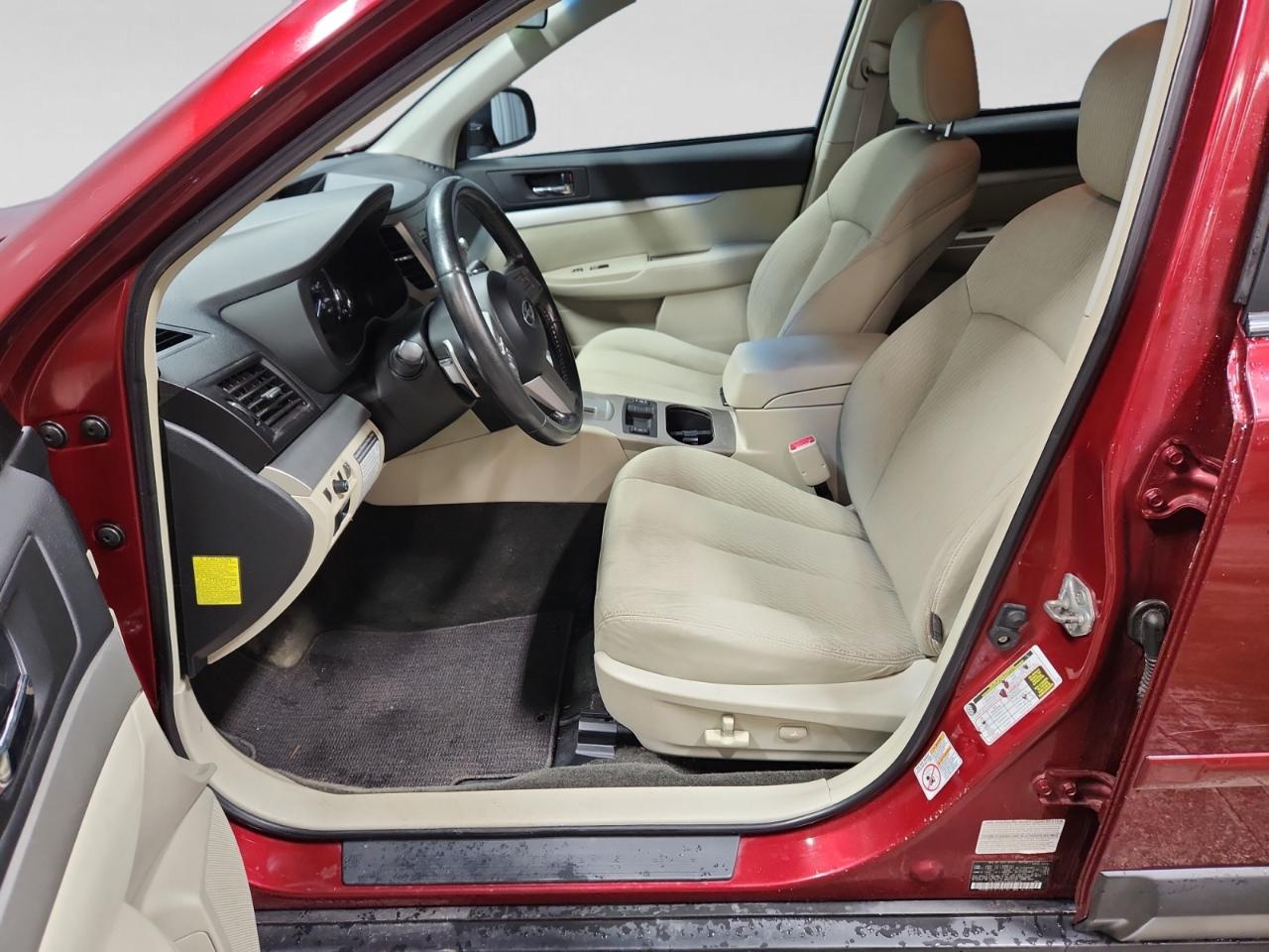 Subaru Outback 2.5i Premium 2011