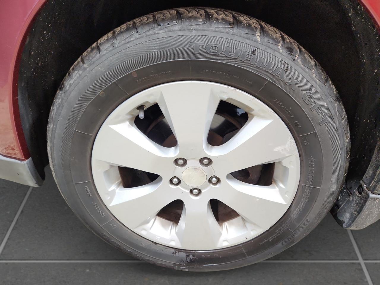 Subaru Outback 2.5i Premium 2011