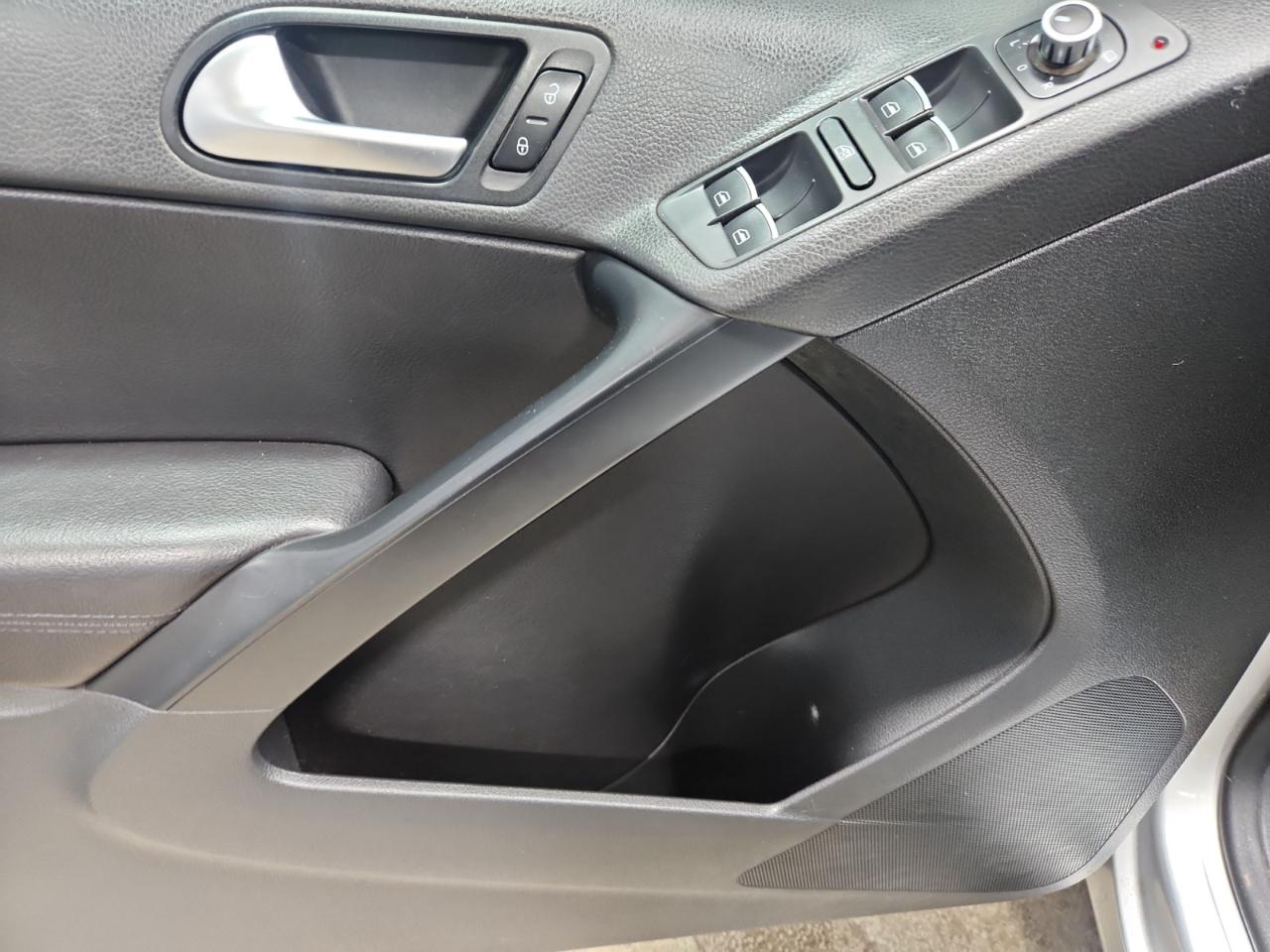 Volkswagen Tiguan SE 4Motion 2012