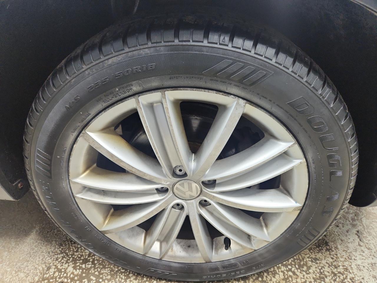 Volkswagen Tiguan SE 4Motion 2012