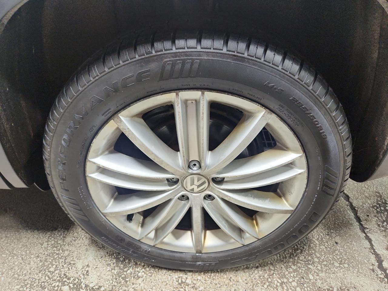 Volkswagen Tiguan SE 4Motion 2012