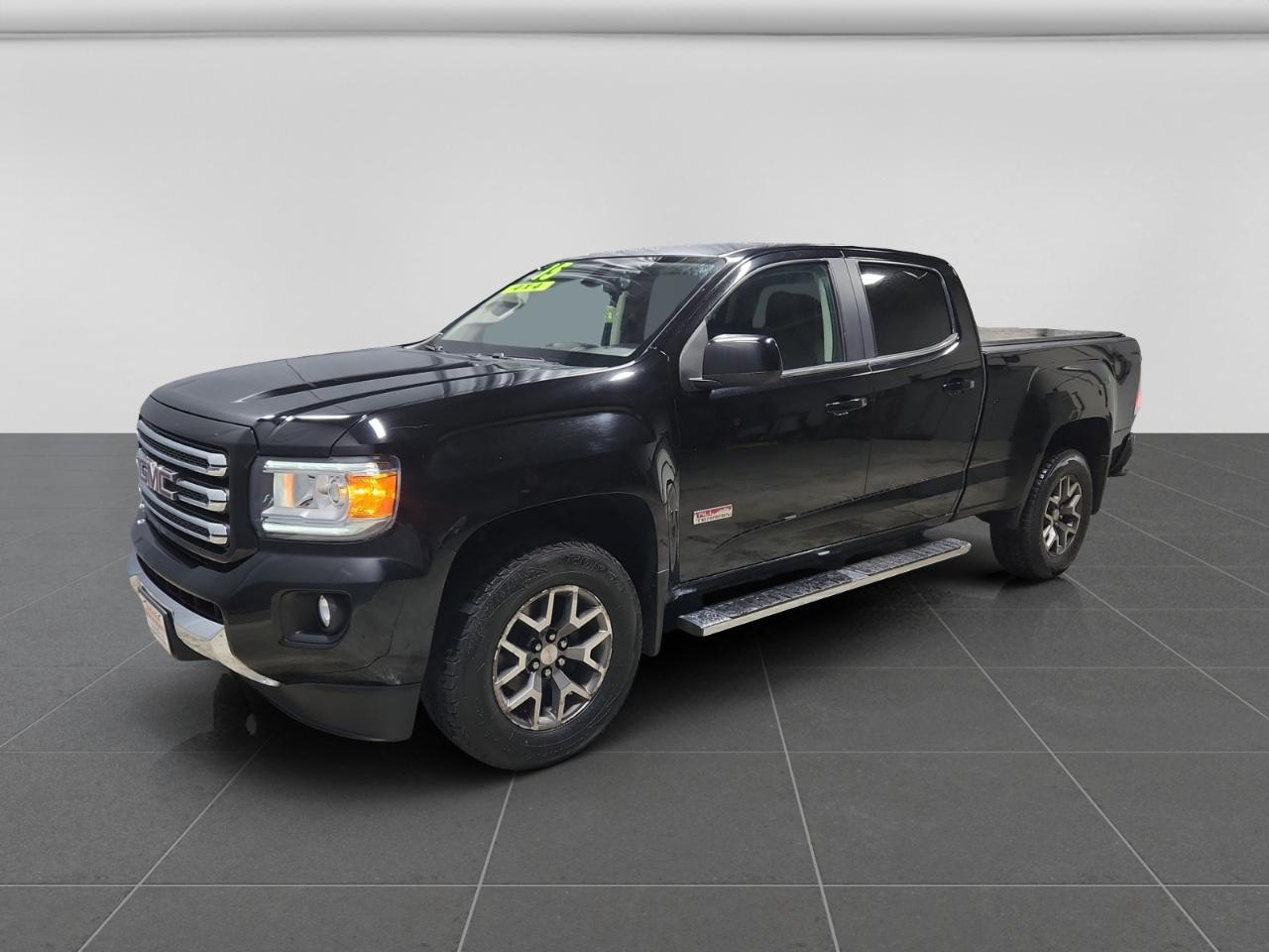 GMC Canyon SLE Crew Cab 4WD Long Box 2015
